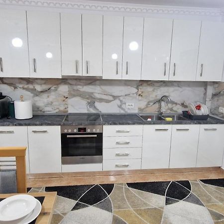 Daily Rent Apartment City Center Elbasan 6 المظهر الخارجي الصورة