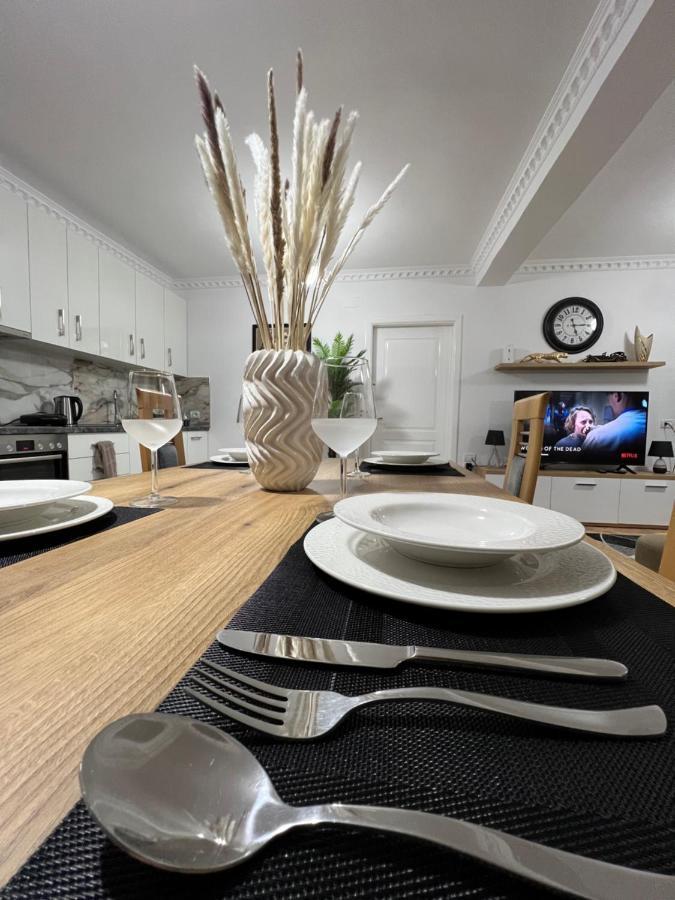Daily Rent Apartment City Center Elbasan 6 المظهر الخارجي الصورة
